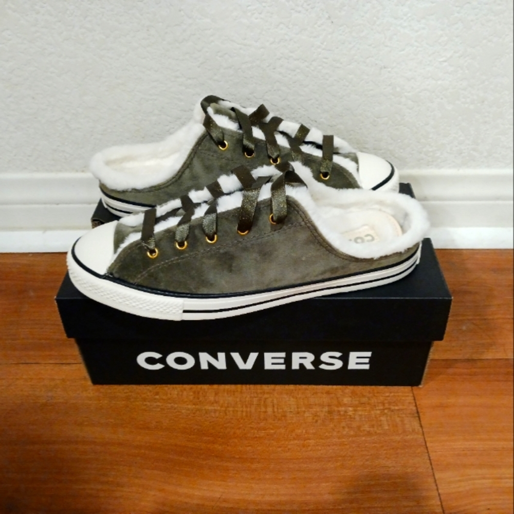 Converse - Picture 3 of 4